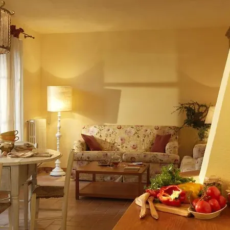 Borgo Di Pietrafitta Relais شقة كاستيلّينا إنْ كْيانت