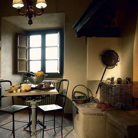 Borgo Di Pietrafitta Relais شقة