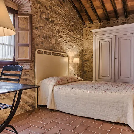 Borgo Di Pietrafitta Relais شقة كاستيلّينا إنْ كْيانت