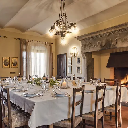 Borgo Di Pietrafitta Relais شقة *