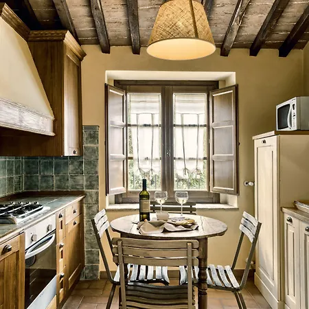 شقة Borgo Di Pietrafitta Relais *