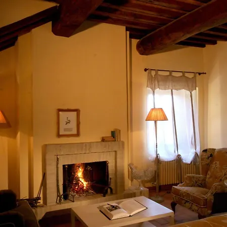 Borgo Di Pietrafitta Relais * كاستيلّينا إنْ كْيانت